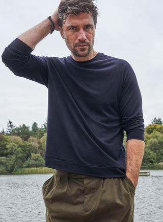 ZQ Merino Wool Jersey Long Sleeve Super 120s Navy Crew neck top. Raglan crew neck long sleeve which is designed to be worn as a base layer or as a smart crew neck. Traceable ZQ merino wool from New Zealand.